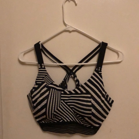Victoria's Secret Other - Striped black sports bra